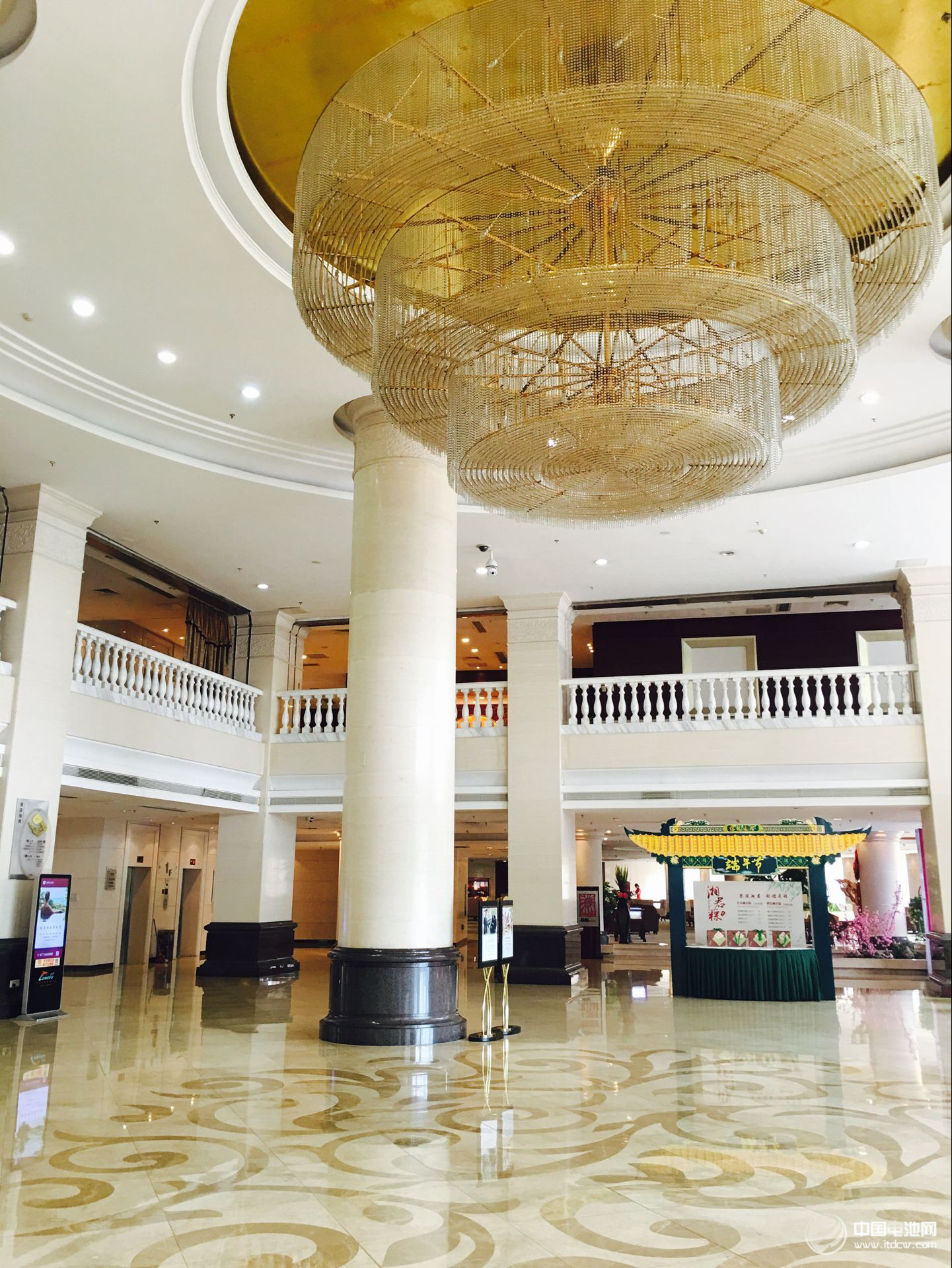 第4屆鋰電“達(dá)沃斯”論壇組委會(huì)秘書長(zhǎng)、電池百人會(huì)常務(wù)副理事長(zhǎng)兼秘書長(zhǎng)于清教一行應(yīng)邀抵達(dá)長(zhǎng)沙，在寧鄉(xiāng)高新區(qū)、長(zhǎng)沙市人民政府、長(zhǎng)沙市經(jīng)信委、中國(guó)（長(zhǎng)沙）先進(jìn)電池材料及電池產(chǎn)業(yè)技術(shù)創(chuàng)新戰(zhàn)略聯(lián)盟和中南大學(xué)就第4屆鋰電“達(dá)沃斯”論壇籌備情況及舉辦城市等進(jìn)行調(diào)研交流