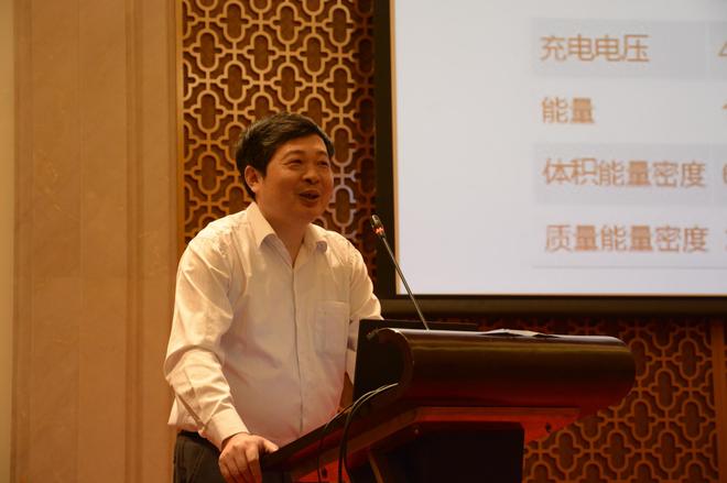 中科院物理研究所研究員 黃學杰 中科院物理研究所研究員 黃學杰