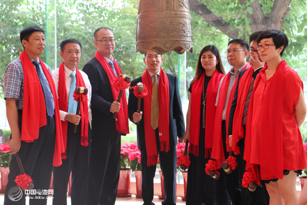 惠強新材集體掛牌儀式現場