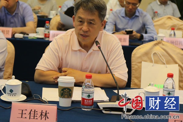 分布式光伏亟待資金東風(fēng) 企業(yè)界金融界合力破題融資難