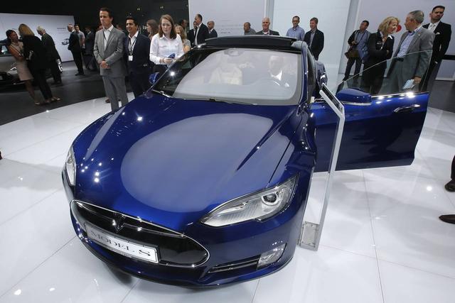 特斯拉不因車禍放棄自動駕駛 將加倍幫用戶正確操作 特斯拉不因車禍放棄自動駕駛 將加倍幫用戶正確操作