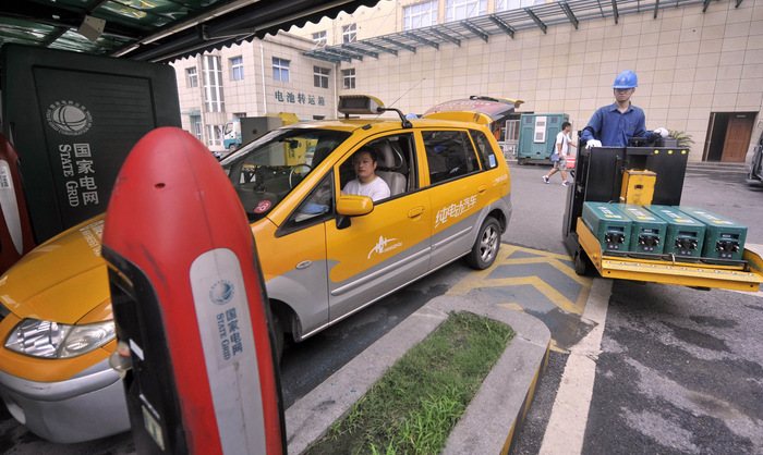 美國成立機(jī)構(gòu)研發(fā)電動(dòng)汽車電池新技術(shù) 降低造價(jià)延長行駛里程 美國成立機(jī)構(gòu)研發(fā)電動(dòng)汽車電池新技術(shù) 降低造價(jià)延長行駛里程