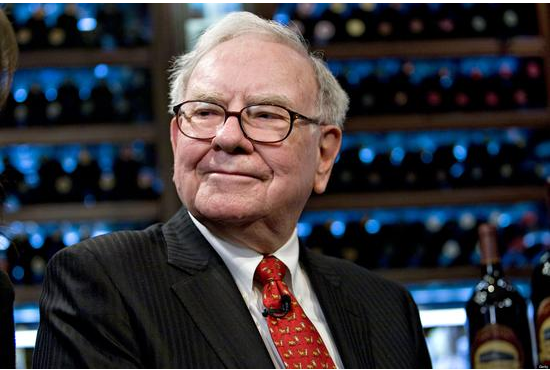 巴菲特今年二季度持現(xiàn)創(chuàng)紀錄 坐擁727億美元這次想買誰？