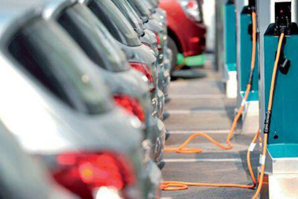 北京今年新能源車號(hào)牌本月將領(lǐng)完 明年補(bǔ)貼下調(diào)