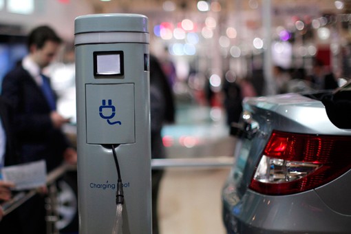 提高準(zhǔn)入門(mén)檻強(qiáng)化安全監(jiān)控 新能源汽車(chē)范圍將重新劃定 