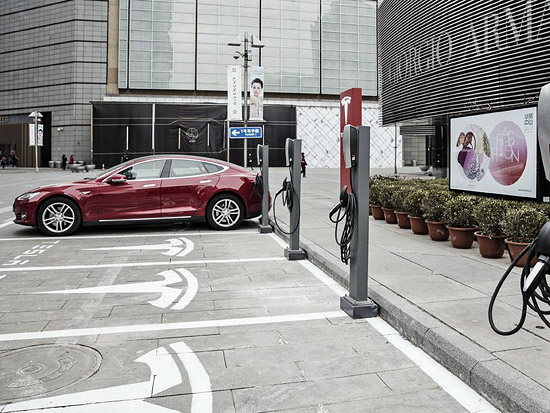 外媒:中國電動汽車野蠻發展 產業或將崩潰 外媒:中國電動汽車野蠻發展 產業或將崩潰