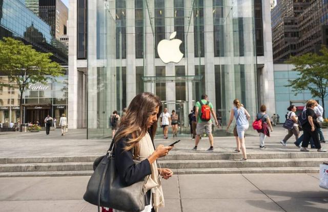 一街之隔針鋒相對！傳蘋果擬在三星總部對面開家門店