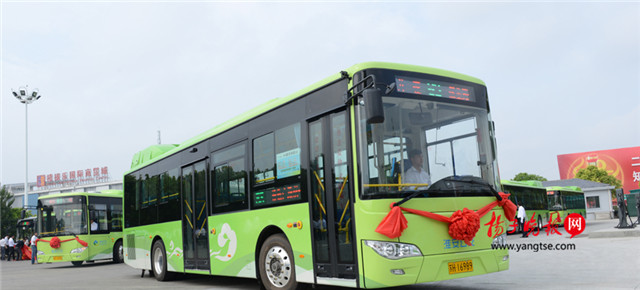 江蘇省淮安市區(qū)600輛新能源公交車輛今投入運營 江蘇省淮安市區(qū)600輛新能源公交車輛今投入運營