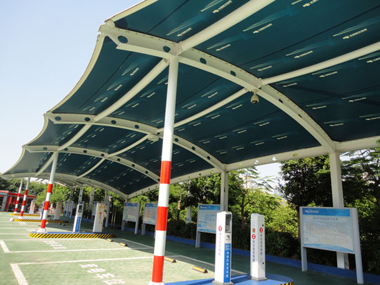 滬蓉高速四川段10座電動汽車快充站投運 四川首條全覆蓋高速