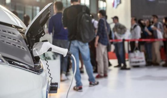 新能源車高額補(bǔ)貼引發(fā)問題 積分交易或成解決良方 新能源車高額補(bǔ)貼引發(fā)問題 積分交易或成解決良方