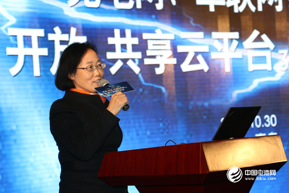 “充電網、車聯網、互聯網”生態、開放、共享云平臺3.0暨大數據發布會現場 “充電網、車聯網、互聯網”生態、開放、共享云平臺3.0暨大數據發布會現場