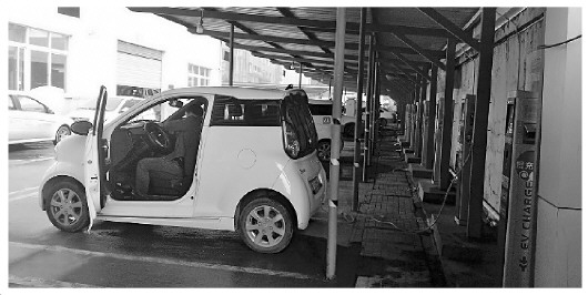 新能源汽車消費萎縮:靠補貼 政策不明朗銷量驟減 新能源汽車消費萎縮:靠補貼 政策不明朗銷量驟減