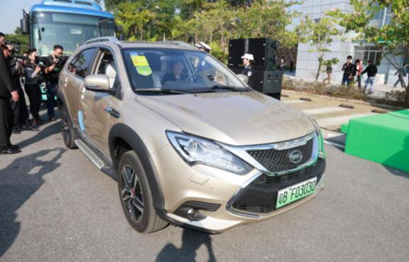 深圳試點新能源車專屬車牌 全國首批號牌“花落”比亞迪 深圳試點新能源車專屬車牌 全國首批號牌“花落”比亞迪