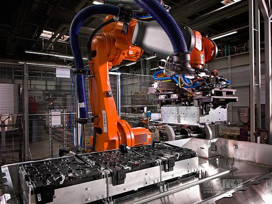 超級電容器革命性突破 秒充電動車不是夢 超級電容器革命性突破 秒充電動車不是夢