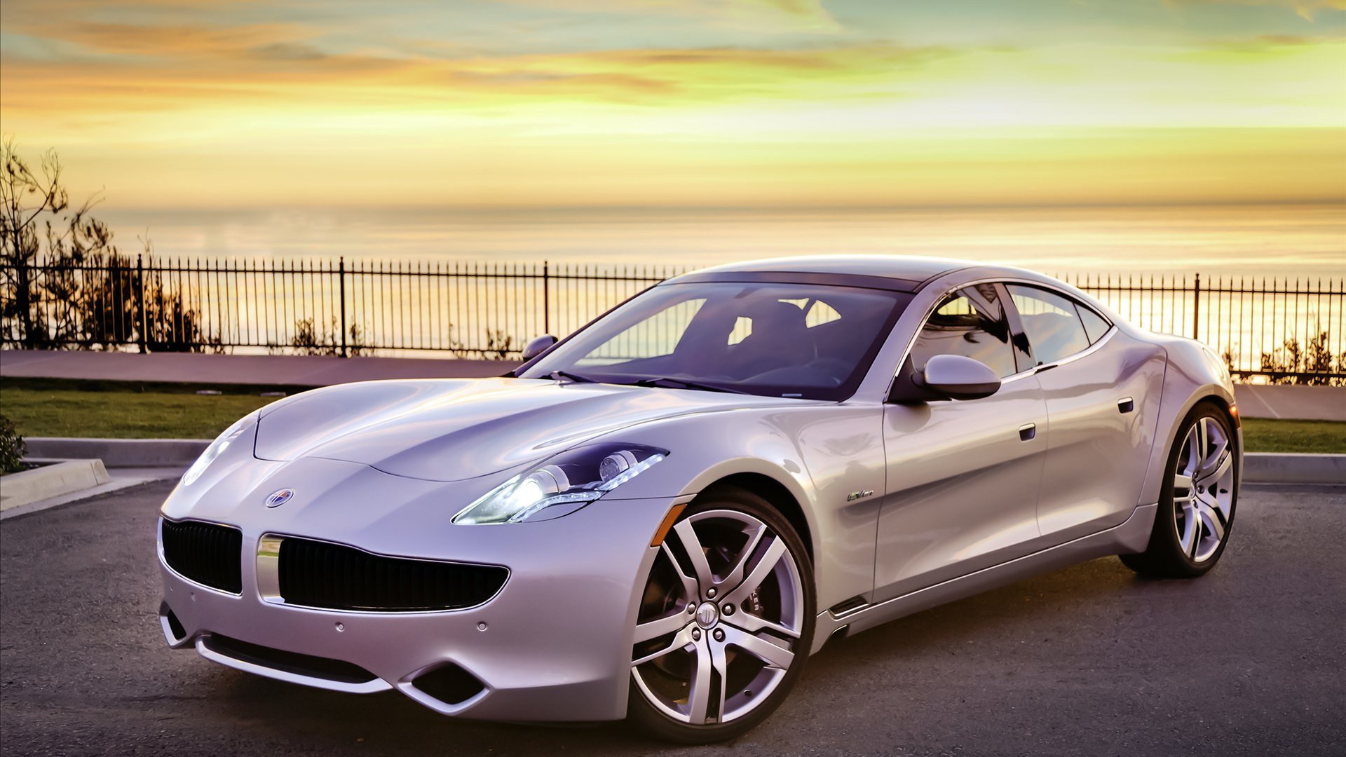 萬向打造的新能源汽車品牌Karma今年發布的新車型Revero 萬向打造的新能源汽車品牌Karma今年發布的新車型Revero