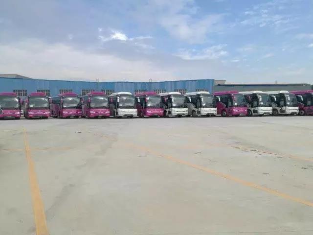 廈門金龍旅行車成功下線 裝配雄韜EV動(dòng)力電池 廈門金龍旅行車成功下線 裝配雄韜EV動(dòng)力電池