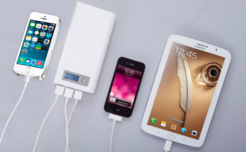 國內(nèi)移動電源生產(chǎn)商已超5000家 盤點2016年市場5大演進趨勢