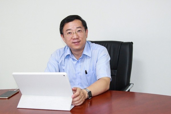 圖為比亞迪海外太陽能銷售總經理趙彤 