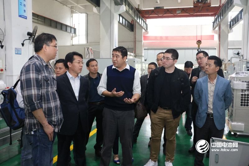 參觀大族激光設備生產車間