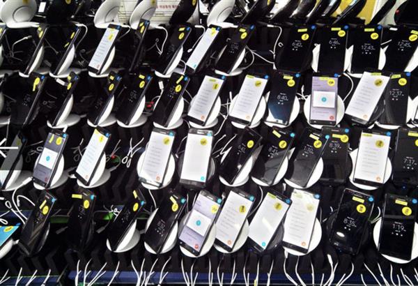 Note 7炸機(jī)后三星力推新電池標(biāo)準(zhǔn):結(jié)果熱臉貼上...