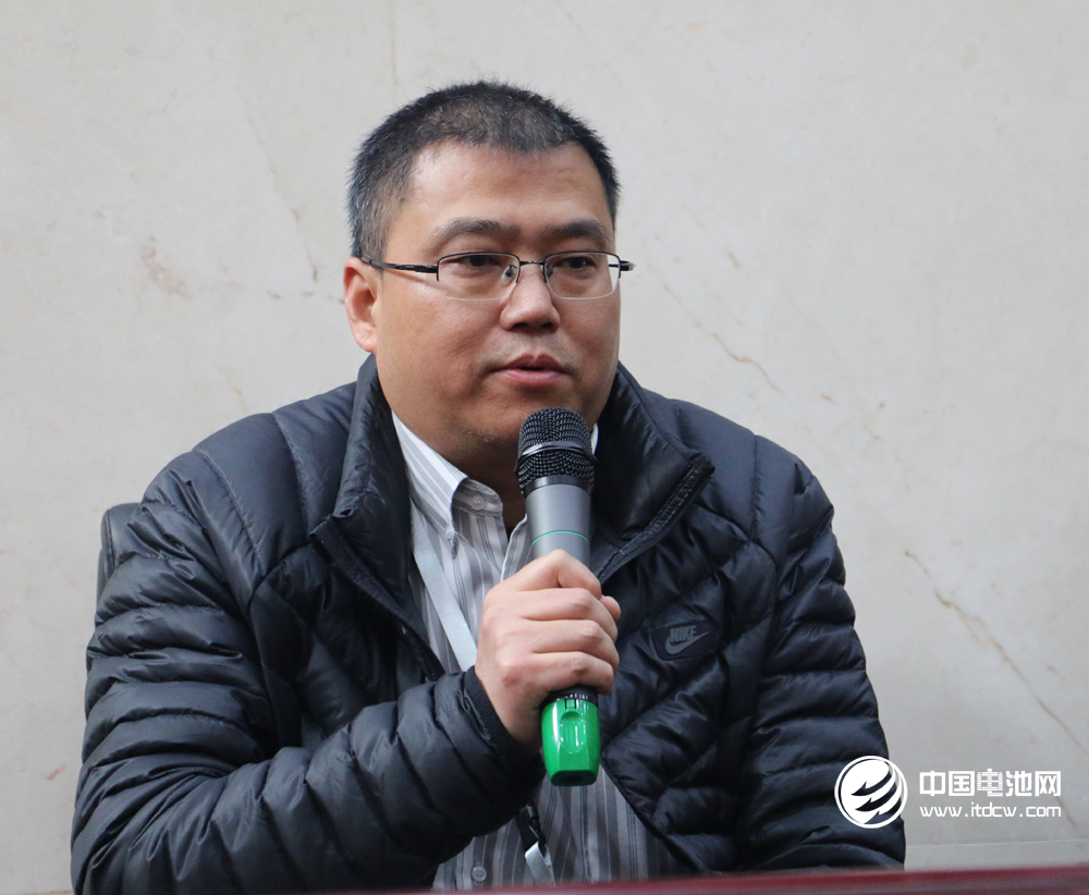 真鋰研究首席分析師墨柯 真鋰研究首席分析師墨柯