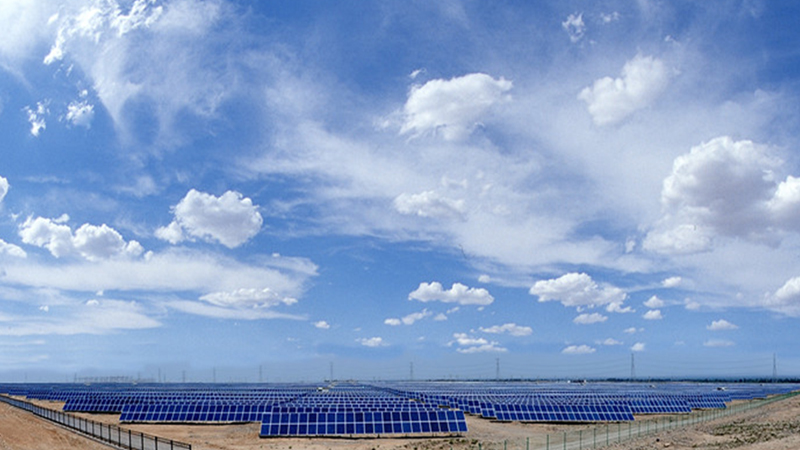 甘肅酒泉100MW光伏電站項目 圖/陽光電源 甘肅酒泉100MW光伏電站項目 圖/陽光電源