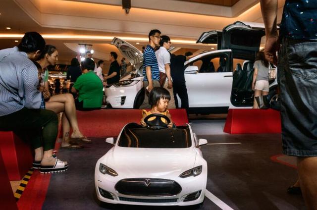 13%的特斯拉都被中國人買走了 但它真的會笑嗎？