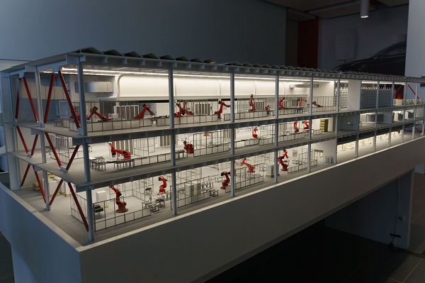 “超級(jí)工廠”內(nèi)景