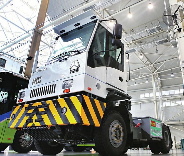 氫動(dòng)力!中國重汽點(diǎn)燃年度國內(nèi)新能源汽車技術(shù)“爆點(diǎn)” 氫動(dòng)力!中國重汽點(diǎn)燃年度國內(nèi)新能源汽車技術(shù)“爆點(diǎn)”