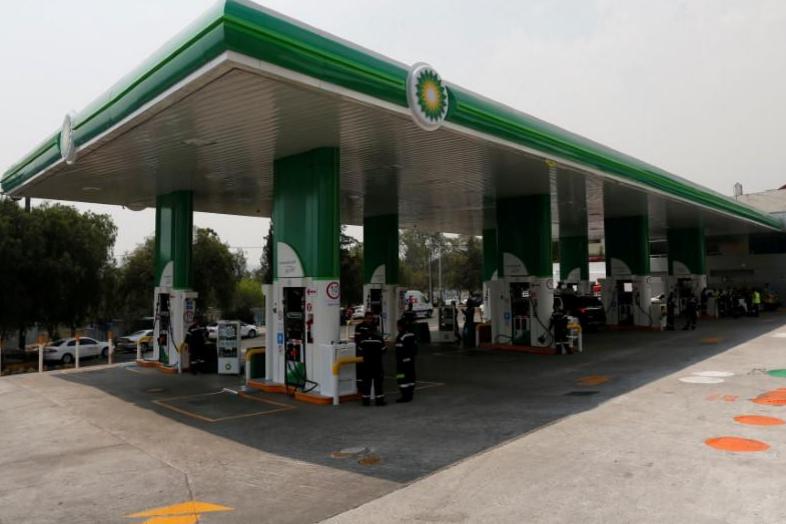 轉型電動車成必然 英國石油公司欲促成電動車充電站合作 轉型電動車成必然 英國石油公司欲促成電動車充電站合作