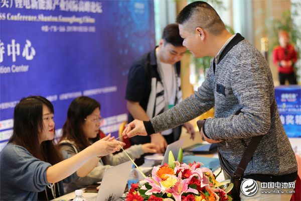 海內(nèi)外嘉賓齊聚汕頭 第5屆鋰電“達(dá)沃斯”論壇22日正式報(bào)到 海內(nèi)外嘉賓齊聚汕頭 第5屆鋰電“達(dá)沃斯”論壇22日正式報(bào)到