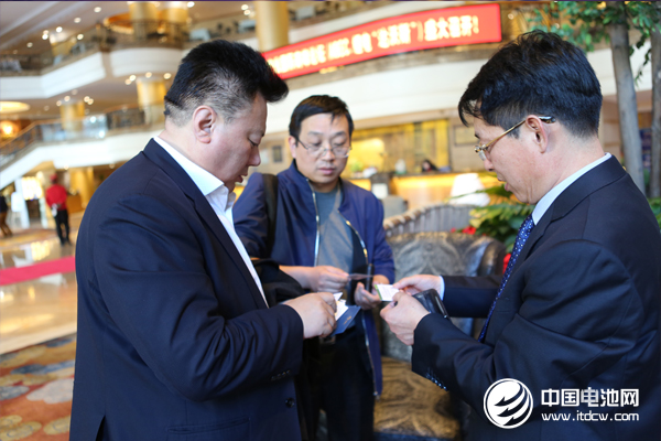 海內(nèi)外嘉賓齊聚汕頭 第5屆鋰電“達(dá)沃斯”論壇22日正式報(bào)到 海內(nèi)外嘉賓齊聚汕頭 第5屆鋰電“達(dá)沃斯”論壇22日正式報(bào)到