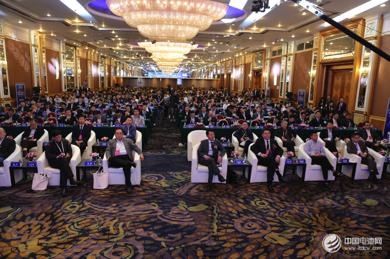 第5屆鋰電“達(dá)沃斯”論壇現(xiàn)場