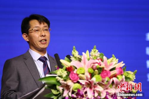 鋰電“達沃斯”組委會秘書長、中關村新型電池技術創新聯盟秘書長于清教 鋰電“達沃斯”組委會秘書長、中關村新型電池技術創新聯盟秘書長于清教