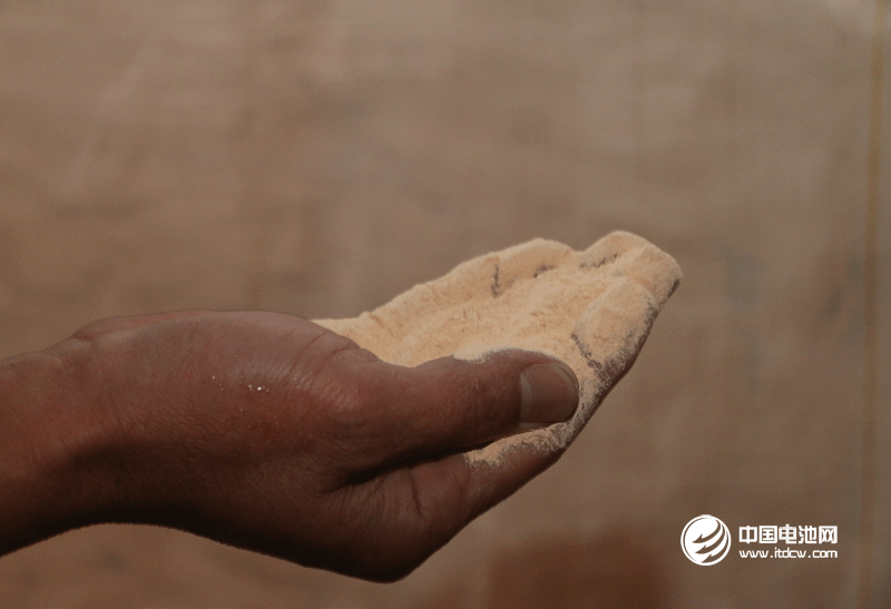 四川新發(fā)現(xiàn)超大型鋰礦 中國儲(chǔ)量未來夠用嗎? 四川新發(fā)現(xiàn)超大型鋰礦 中國儲(chǔ)量未來夠用嗎?