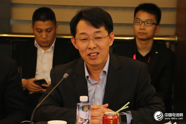 鋰電“達沃斯”論壇組委會/電池百人會秘書長、中國電池網(wǎng)創(chuàng)始人/董事長 于清教