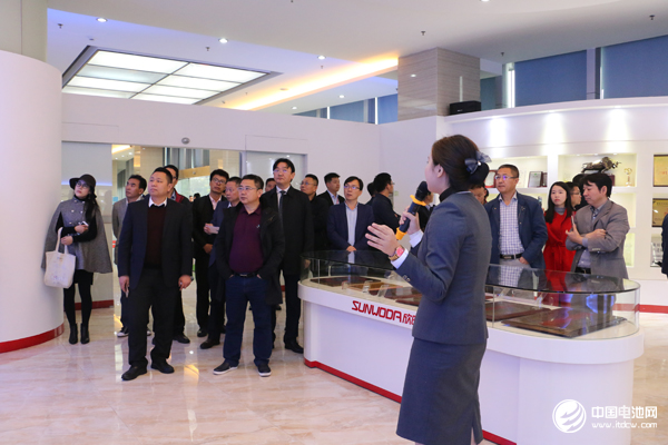 創(chuàng)新驅(qū)動(dòng)新能源世界進(jìn)步 “約局”活動(dòng)在欣旺達(dá)總部舉辦 創(chuàng)新驅(qū)動(dòng)新能源世界進(jìn)步 “約局”活動(dòng)在欣旺達(dá)總部舉辦