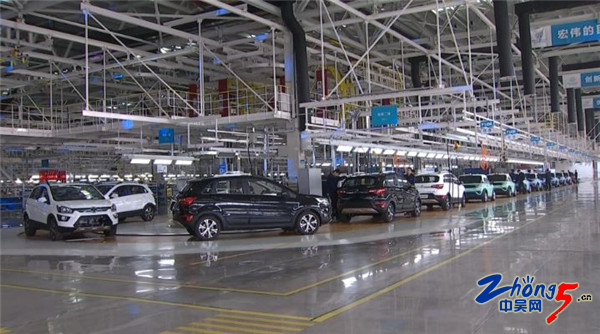 北汽新能源常州高端產(chǎn)業(yè)基地正式啟用 第20萬(wàn)輛純電動(dòng)汽車下線 北汽新能源常州高端產(chǎn)業(yè)基地正式啟用 第20萬(wàn)輛純電動(dòng)汽車下線