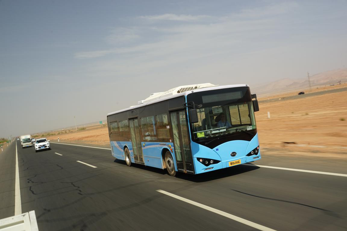 首開極限測試先河!比亞迪K8純電動客車“三高”挑戰圓滿成功 首開極限測試先河!比亞迪K8純電動客車“三高”挑戰圓滿成功