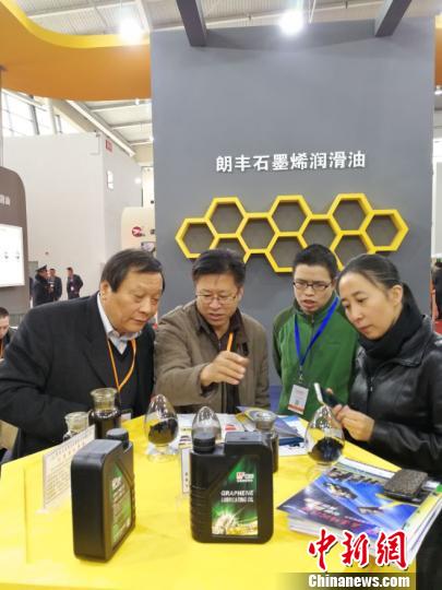“龍江制造”石墨烯潤滑油在國內(nèi)外市場供不應求