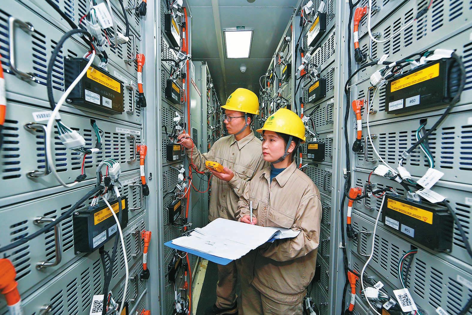 國內(nèi)最大規(guī)模電網(wǎng)儲能項(xiàng)目滿負(fù)荷運(yùn)行