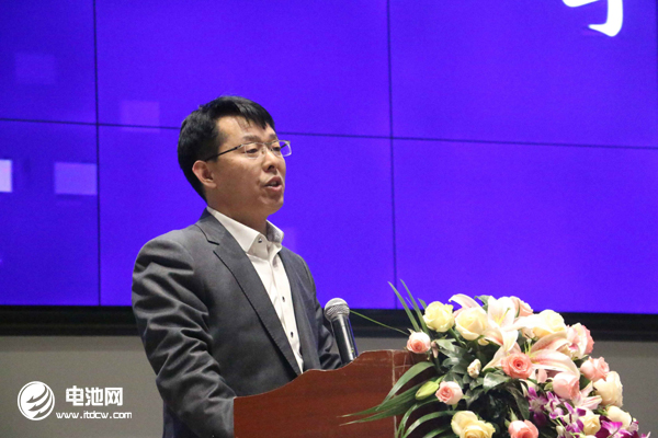 中關村新型電池技術創新聯盟秘書長、電池“達沃斯”組委會秘書長于清教 中關村新型電池技術創新聯盟秘書長、電池“達沃斯”組委會秘書長于清教