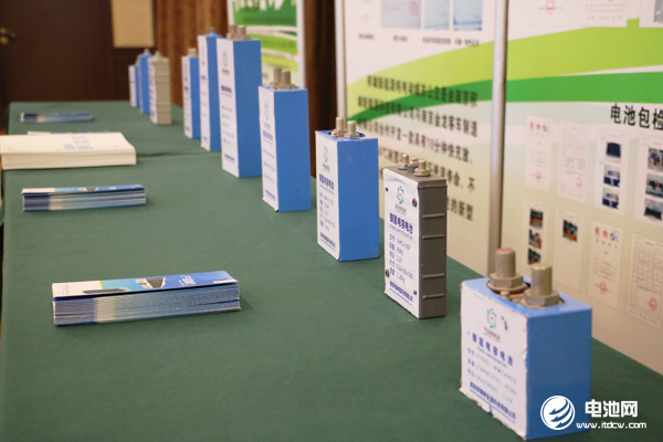 耐寬溫 可快充:積雄新能源高性能鎳氫電容電池公交客車成功運(yùn)營(yíng) 耐寬溫 可快充:積雄新能源高性能鎳氫電容電池公交客車成功運(yùn)營(yíng)