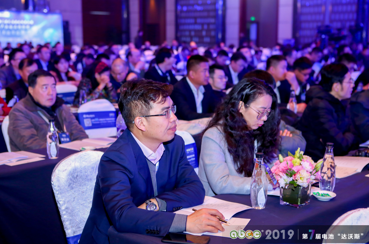 新能源電池產業渡劫:立足大市場 謀求高質量 新能源電池產業渡劫:立足大市場 謀求高質量