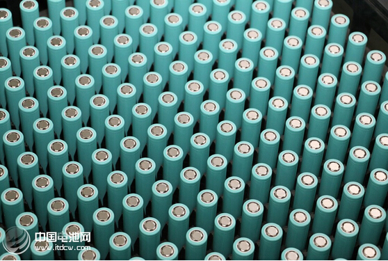 動力市場對鐵鋰訂單加大 儲能需求持續(xù)增量