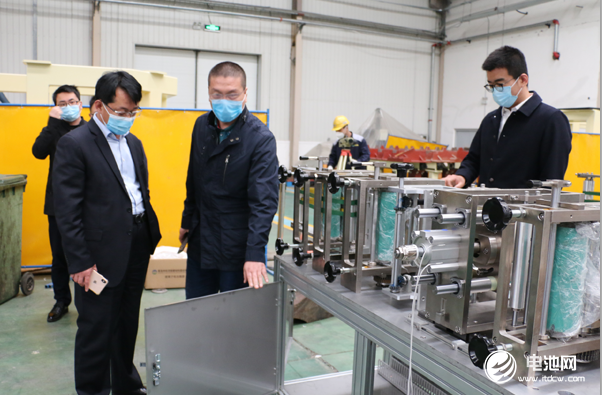 中國電池新能源產業鏈調研團一行參觀調研中科華聯 中國電池新能源產業鏈調研團一行參觀調研中科華聯