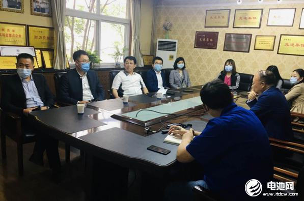 中國電池新能源產業鏈調研團一行與航天華陽相關領導交流、座談 中國電池新能源產業鏈調研團一行與航天華陽相關領導交流、座談