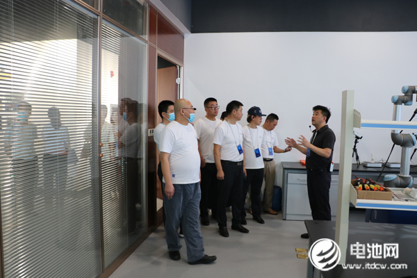 電池百人會企業(yè)家一行調研考察中俄研究院