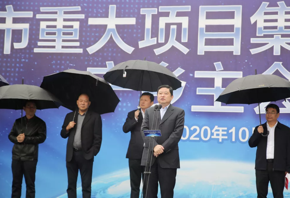 比亞迪動力電池項目規(guī)劃總投資100億元 首條生產線投產 