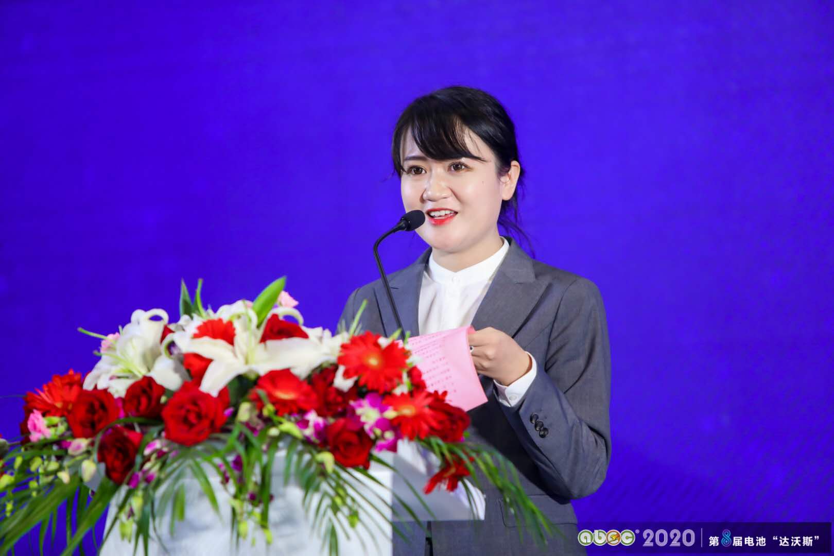 電池“達沃斯”組委會副秘書長、中國電池網副總裁耿茜茜 電池“達沃斯”組委會副秘書長、中國電池網副總裁耿茜茜